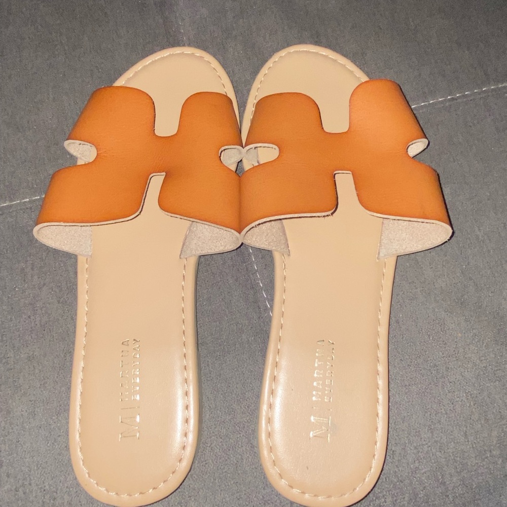 Women sandals